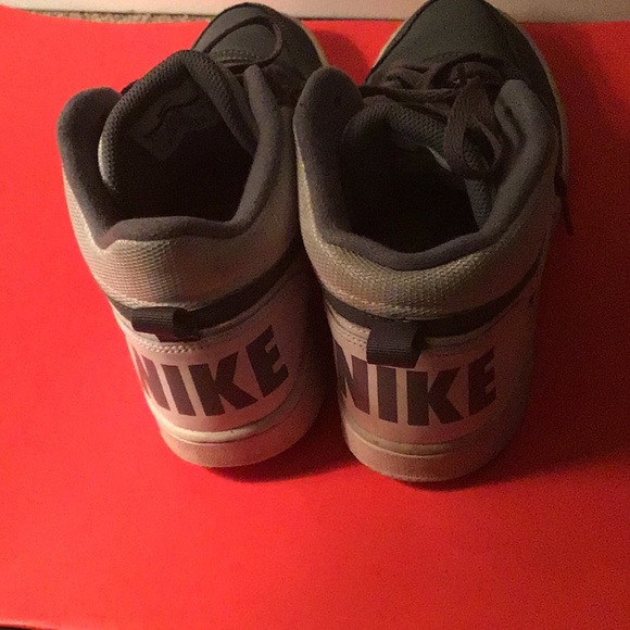 Sneakers - Picture 3 of 3